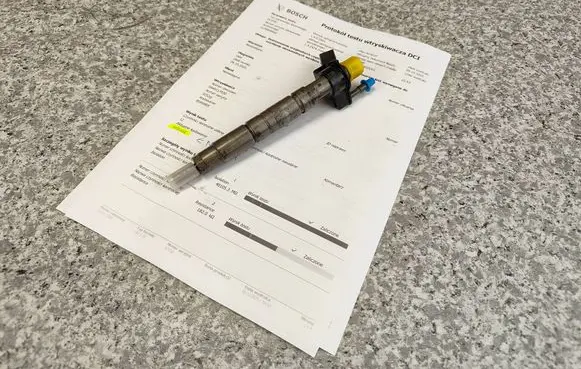 Fuel injector
