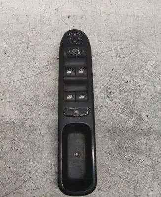 Peugeot 207 Electric window control switch E3009606