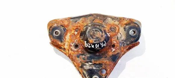 Volkswagen PASSAT B5 Coil spring mount 8D0412391B