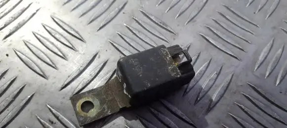 Mitsubishi Pajero Other relay mb627895