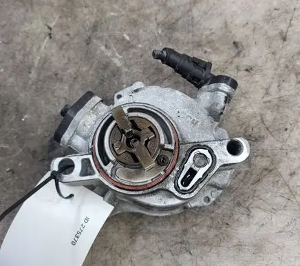 Citroen C4 II Vacuum pump 9684786780