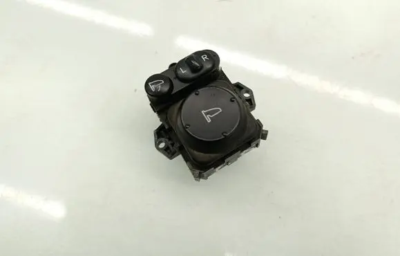 Honda Civic Wing mirror switch SMGE110