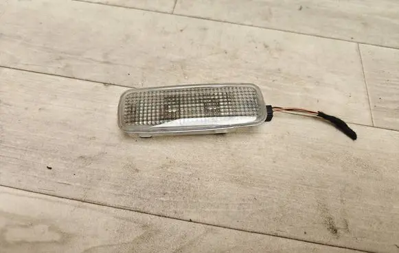 Audi A6 S6 C6 4F Other interior light 4E0947105
