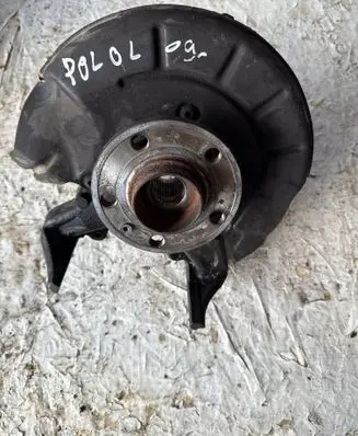 Volkswagen Polo V 6R Front wheel hub 7991