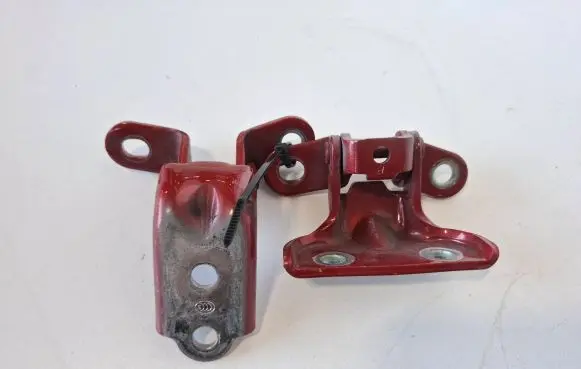 KIA Sportage Rear door lower hinge