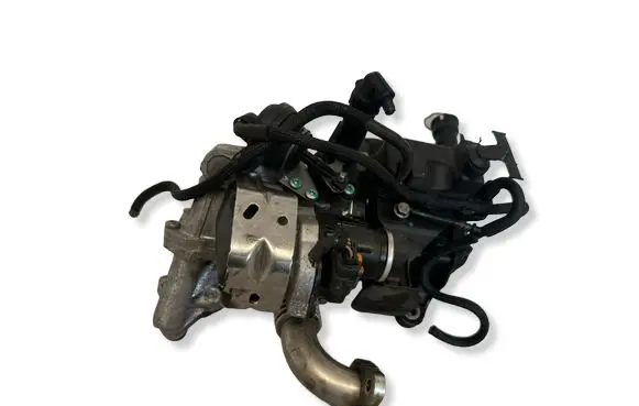 Ford Kuga II EGR valve cooler 70819372