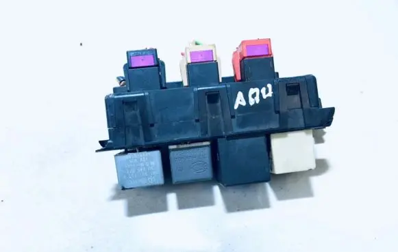 Audi A3 S3 8L Fuse box set 8l0941822 896081000