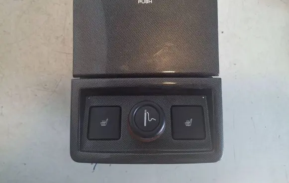 Peugeot 607 Cigarette lighter 9629449477 7462