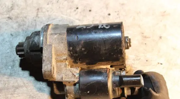 Audi A2 Starter motor 021911023M