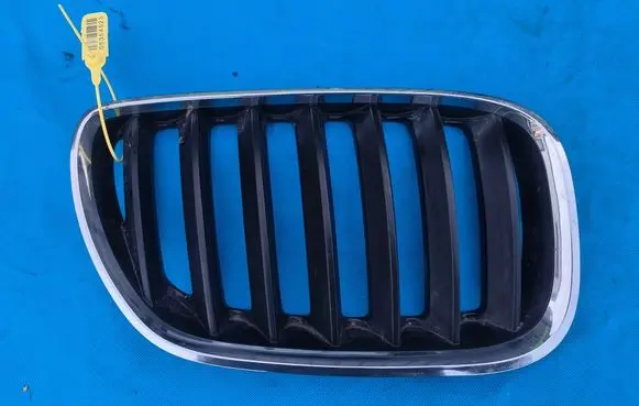 BMW X5 E53 Front grill 7124816