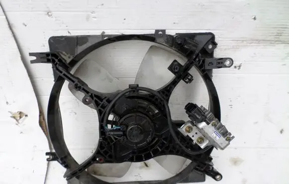 Mitsubishi Galant Electric radiator cooling fan