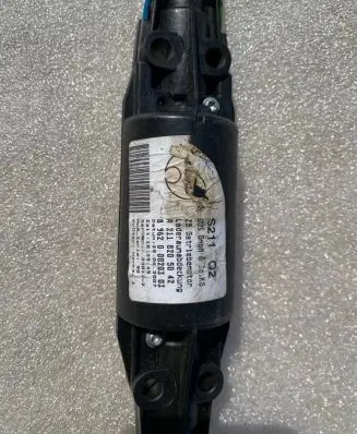 Mercedes-Benz E W211 Curtain motor A2118205042 2118205042