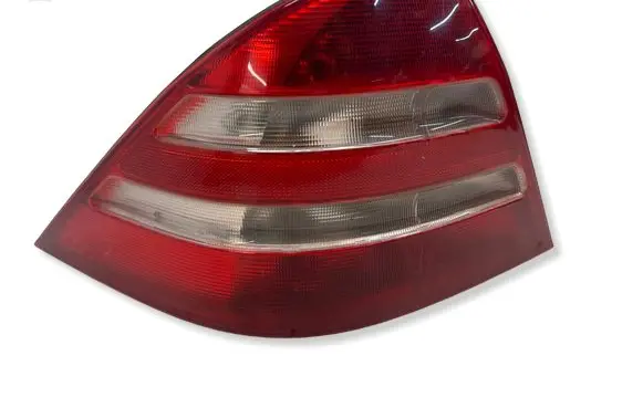 Mercedes-Benz S W220 Rear/tail lights A2208200164