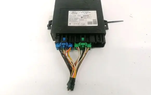 Ford Focus Comfort/convenience module 98AG15K600DB 5WK47230B