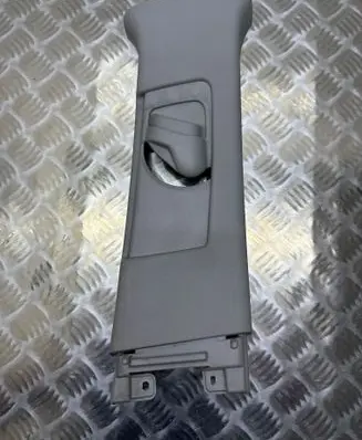 Toyota Auris E180 (B) pillar trim (top) 7302302040 108276 7313502030