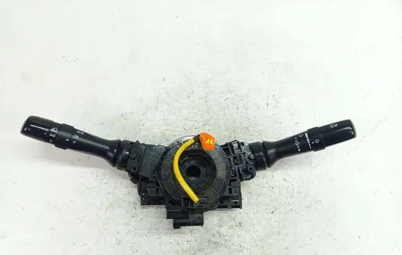 Toyota Hilux (AN10, AN20, AN30) Wiper turn signal indicator stalk/switch 52161-17F666