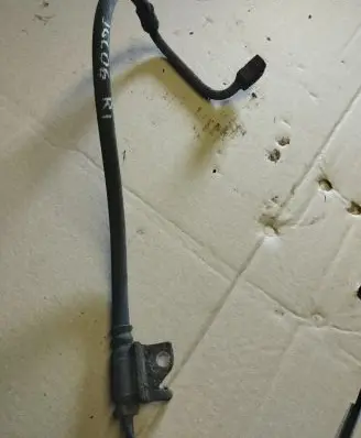 Jeep Grand Cherokee (WK) Brake line pipe/hose 