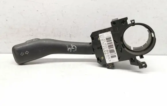 Volkswagen Golf IV Indicator stalk 8L0953513G