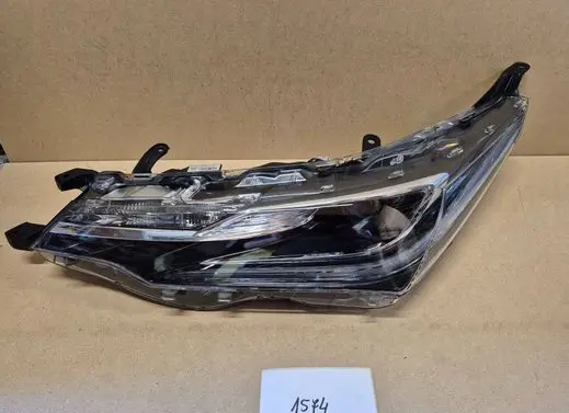 Toyota Corolla E160 E170 Headlight/headlamp 8115002L70