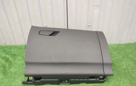 Skoda Octavia Mk4 Glove box 5E4857103