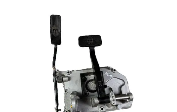 Maserati Coupe Pedal assembly