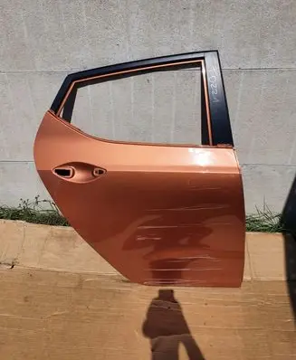 Hyundai i10 Rear door