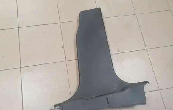 Nissan Qashqai (B) pillar trim (bottom) 76915JD000