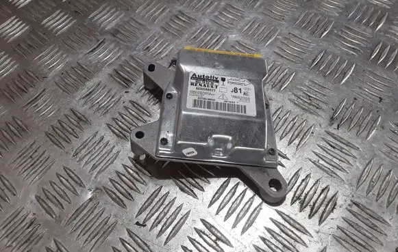 Renault Espace - Grand espace IV Airbag control unit/module 8200358577