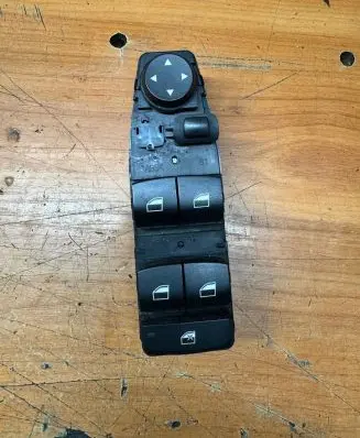 BMW 5 F10 F11 Electric window control switch 9238241 1E081703 11031640000355
