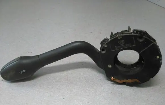 Volkswagen Golf III Indicator stalk DOTSAEQB91 SAEQB91 QB91