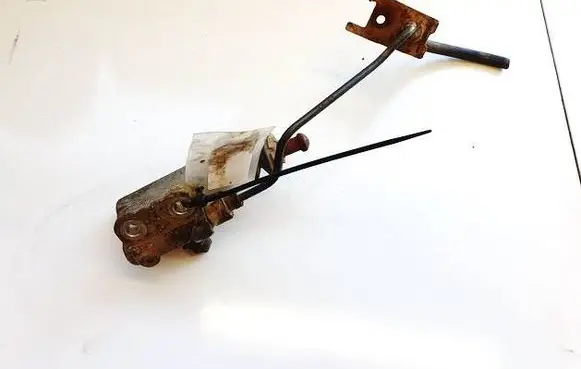 Honda FR-V Clutch master cylinder 