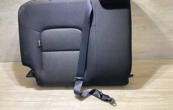 Nissan Juke II F16 Seat trim 