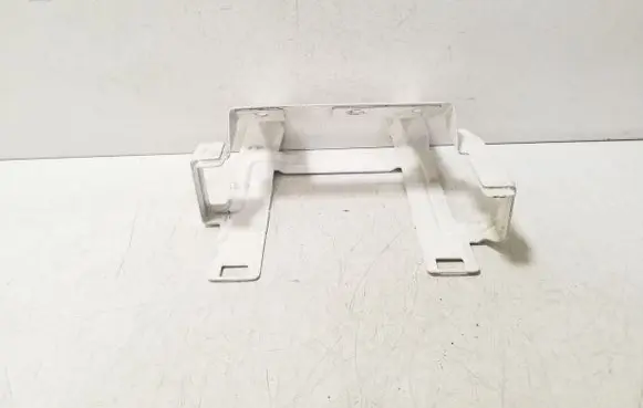 Volvo XC60 Engine control unit holder 30774930 6G9N12A692A
