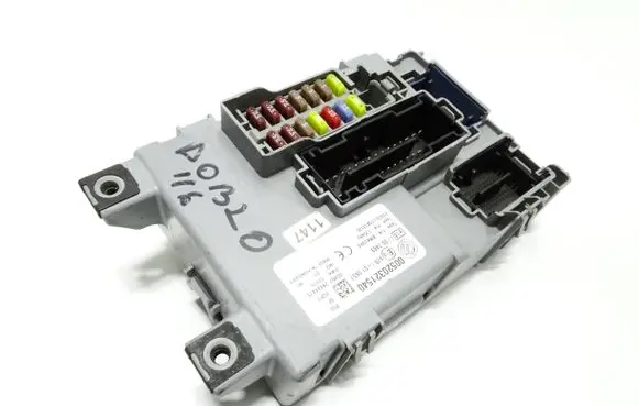 Fiat Doblo Fuse box set 00520321540 97RI010651