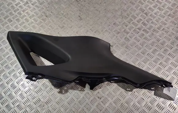Lexus NX (D)pillar trim (top) 6247078010 6247078011