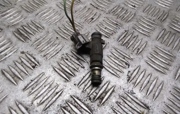 Subaru Legacy Fuel injector FBLC100