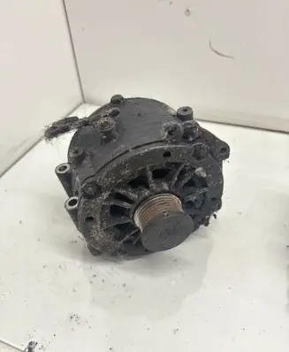 Mercedes-Benz C W203 Generator/alternator 0001502550