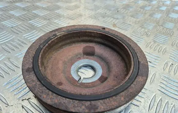 Nissan Qashqai Crankshaft pulley 8200699517