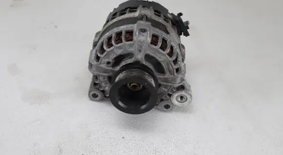 Volvo V40 Generator/alternator 31419101 0125711042