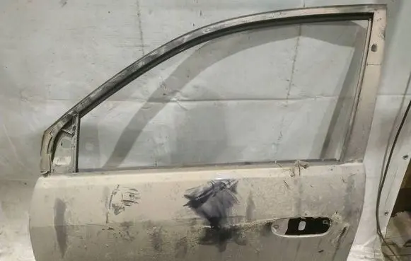 Mitsubishi Space Star Front door MELYNOS