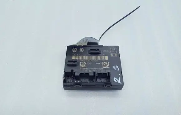 Seat Alhambra (Mk2) Door control unit/module 7N0959794C 7N0959795A