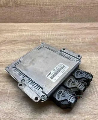 Mitsubishi Carisma Engine control unit/module ECU HOM8200142446 0281010439 8200296440