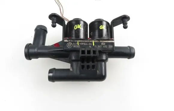 BMW 5 F10 F11 Coolant heater control valve 911916404