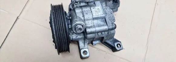 Peugeot 107 Air conditioning (A/C) compressor (pump) 883100H020F