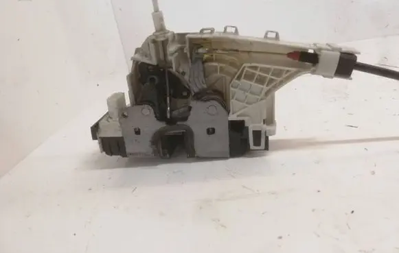 Volkswagen Crafter Front door lock A9067202135