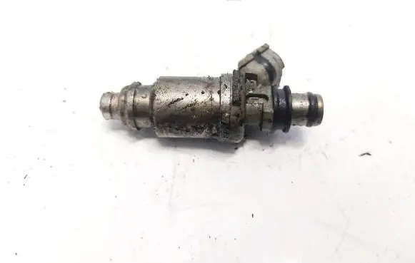 Toyota Corolla E110 Fuel injector 2325016120 23250-16120