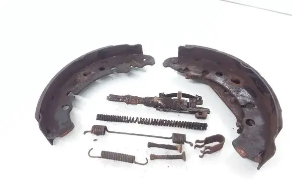 Toyota Yaris Handbrake/parking brake pads 