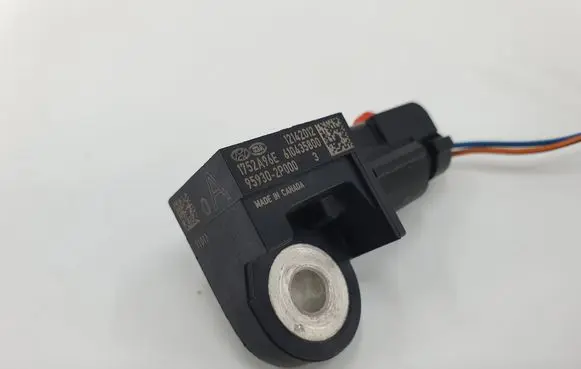 KIA Sorento Airbag deployment crash/impact sensor 959302P000
