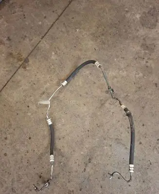 Gearbox oil cooler pipe/hose