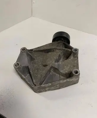 Opel Astra H A/C compressor mount bracket 55187675